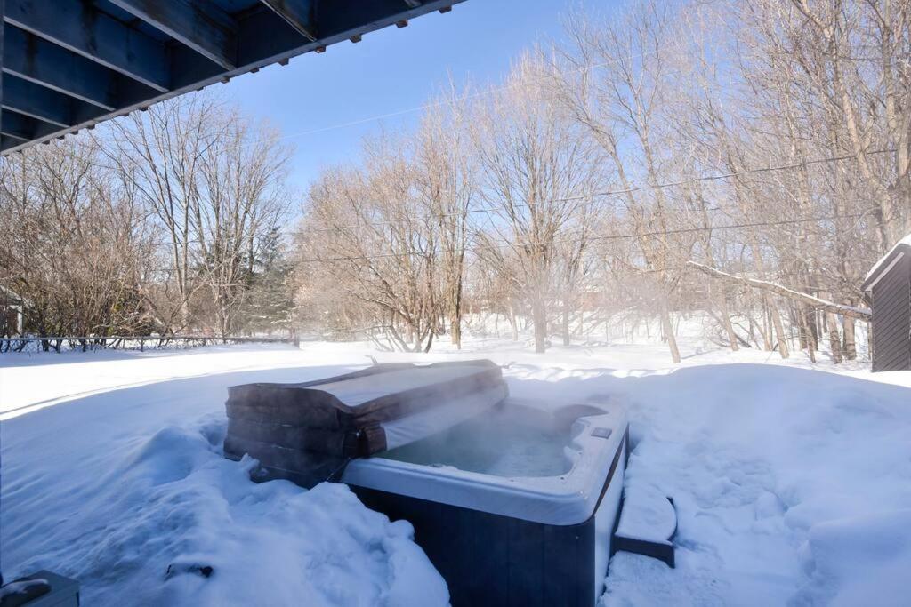 Cozy Home With Hot Tub Near Airport Quebec City Luaran gambar